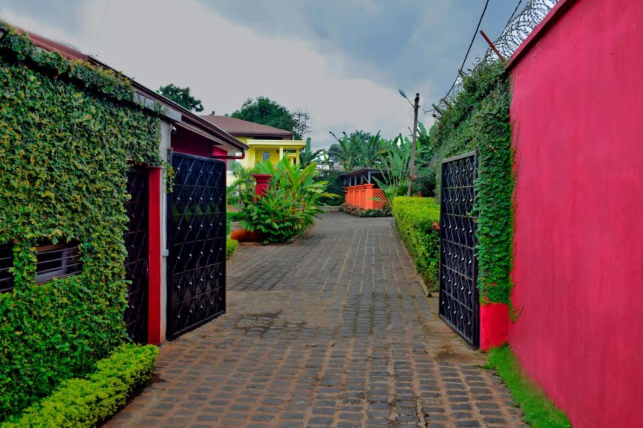 Riad Prince Louis Yaoundé エクステリア 写真