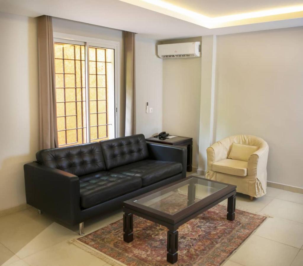 Riad Prince Louis Yaoundé エクステリア 写真
