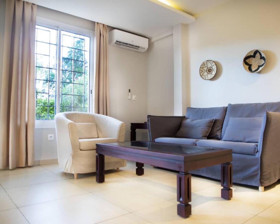 Riad Prince Louis Yaoundé エクステリア 写真