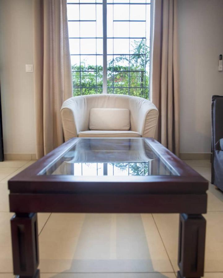 Riad Prince Louis Yaoundé エクステリア 写真